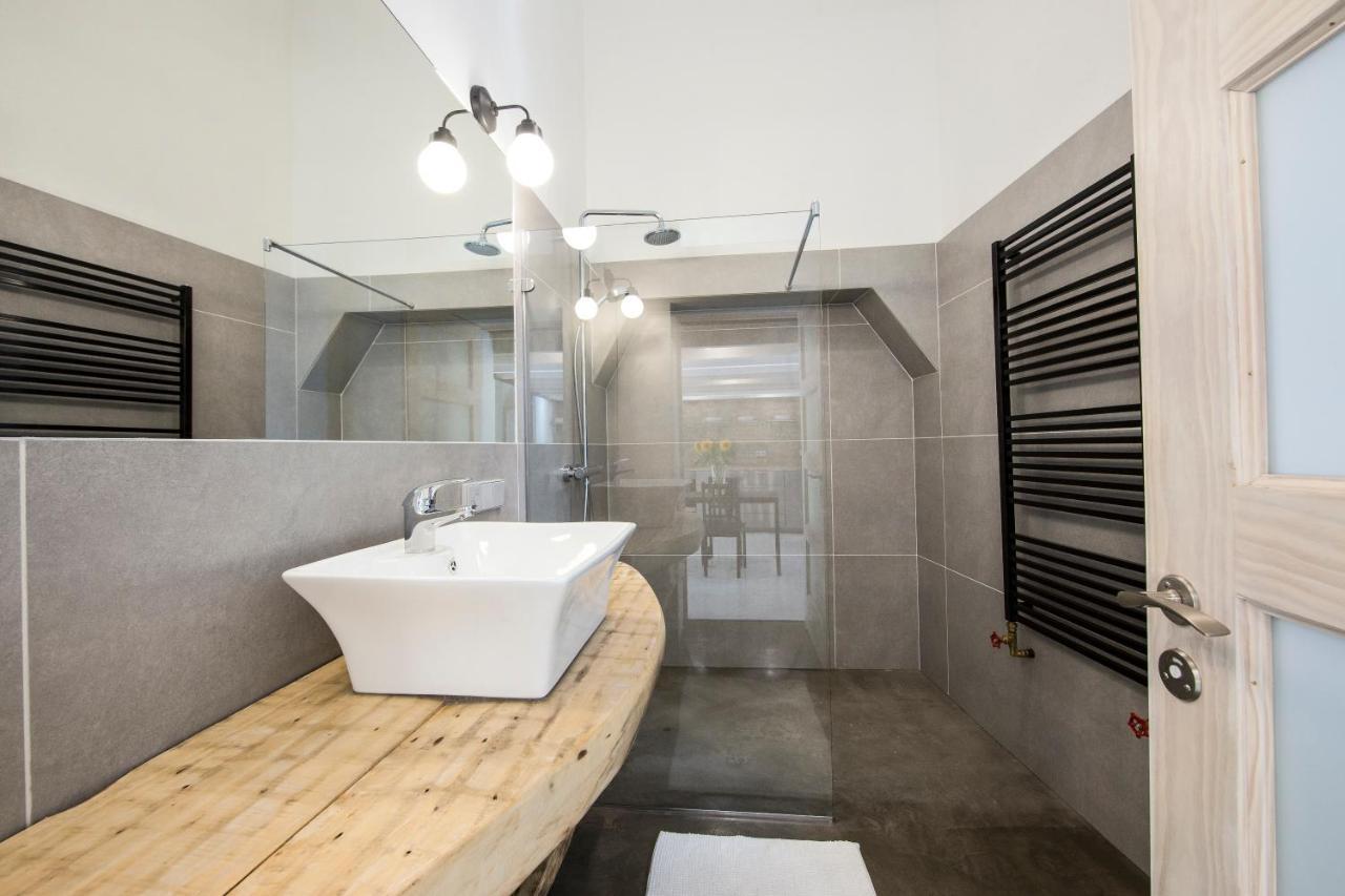 Stylish Studio Apartment In The Heart Of Riga Exterior foto